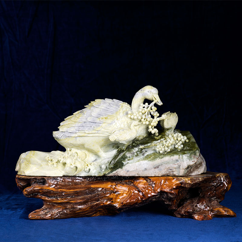 玉石擺件-闔家歡樂(lè)-精雕細(xì)琢